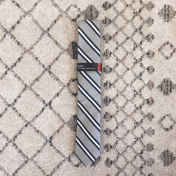 3 for $30 Bar III NWT Gray & White Carnaby Collection Tie - Picture 1 of 3